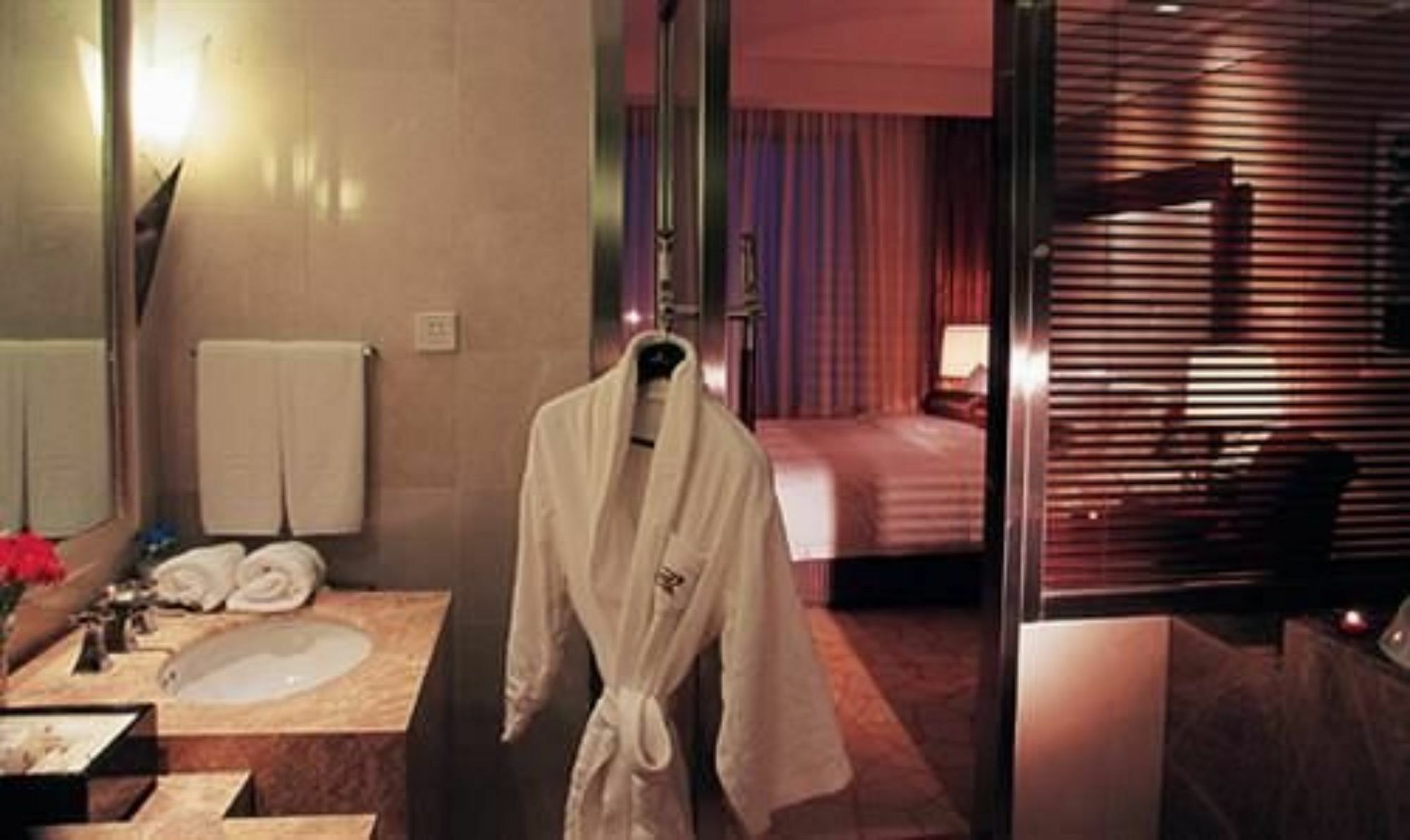 Ruiwan New Century Hotel Tianjin Exterior foto
